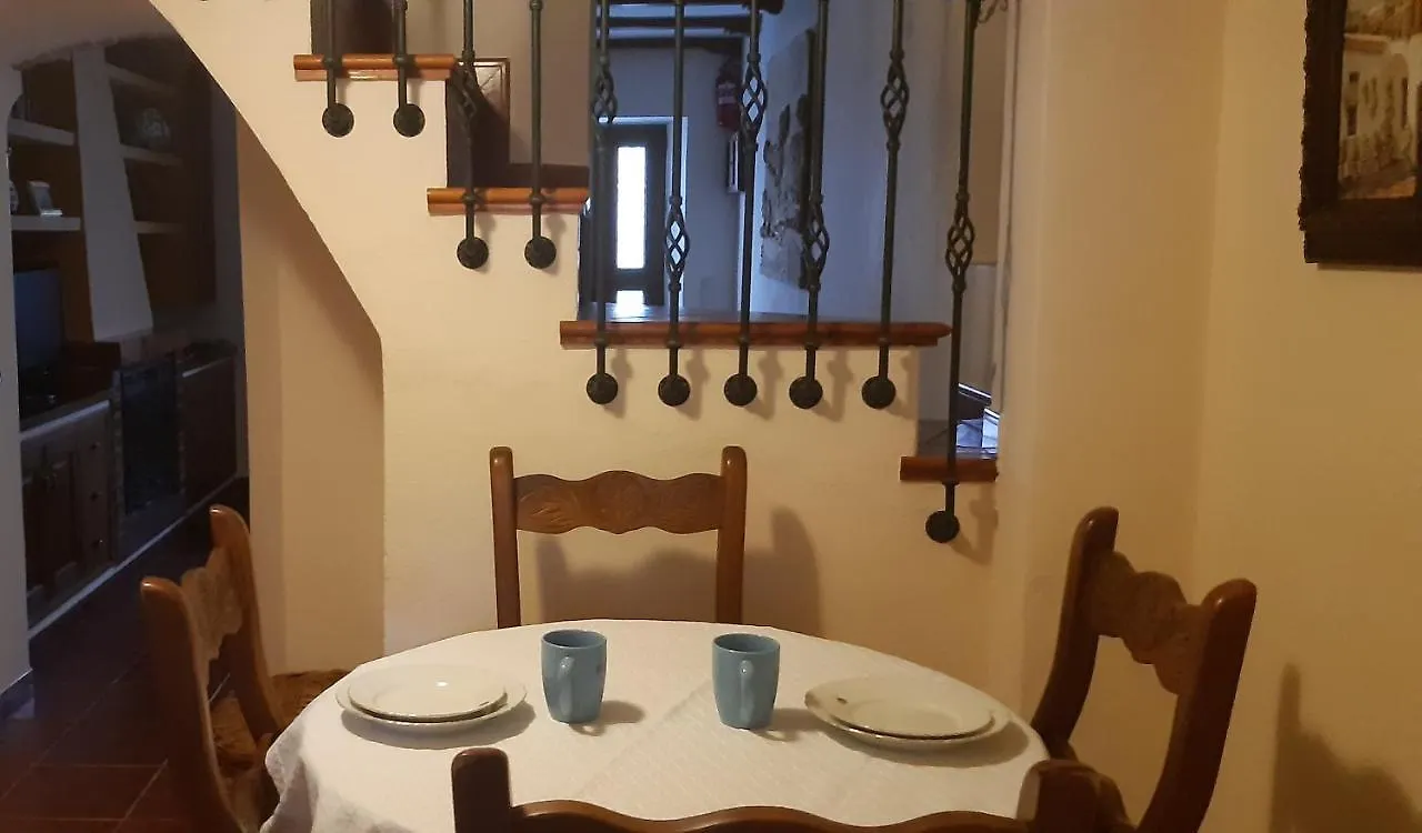 Casa Luciita: Agradable Con Chimenea, Patio Y Bbq. Villa Ojen 0*,