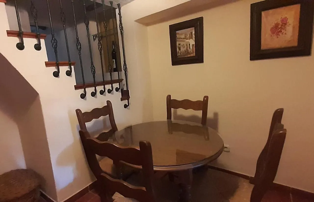 Holiday home Casa Luciita: Agradable Con Chimenea, Patio Y Bbq. Villa Ojen